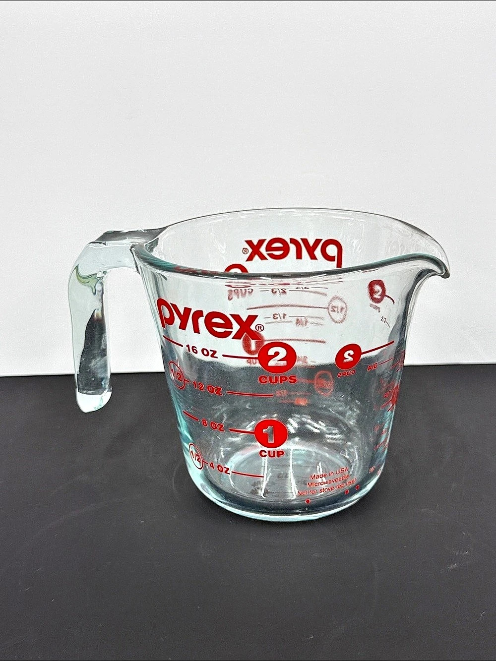 Vintage Pyrex 516 2 Cup 16 oz Glass Measuring Cup Red Lettering Made in USA